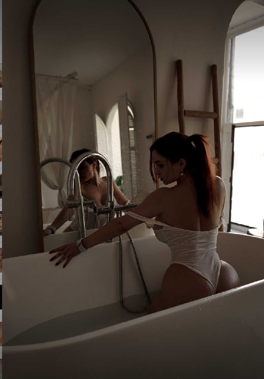 A playful frame from Miranda Faith nude — online in Toluca de Lerdo